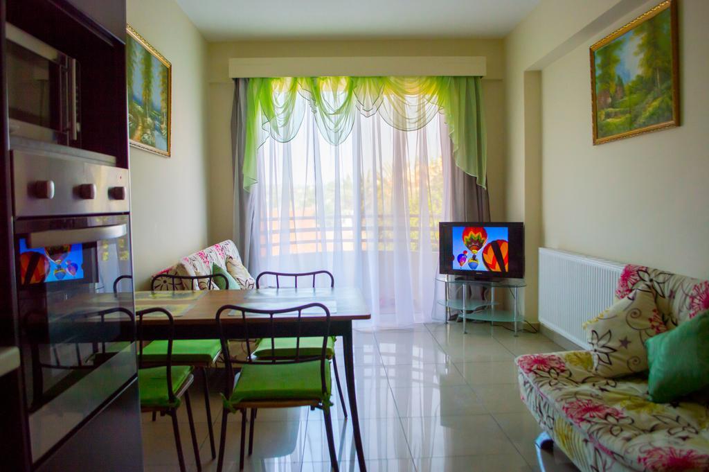 Apartment Nearby Golden Coast Protaras Exterior photo